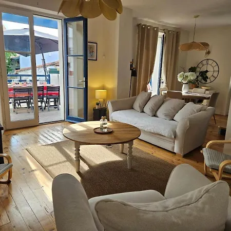 Hébergement de vacances Maison Familiale Cosy Avec Terrasse -