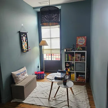 Hébergement de vacances Maison Familiale Cosy Avec Terrasse - *